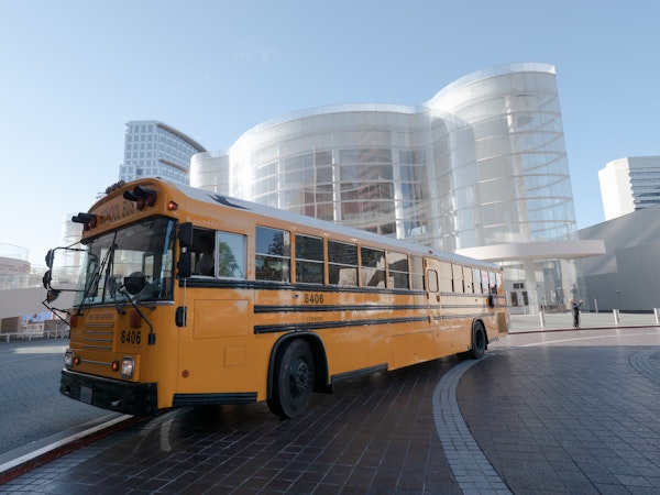 Bus-in
