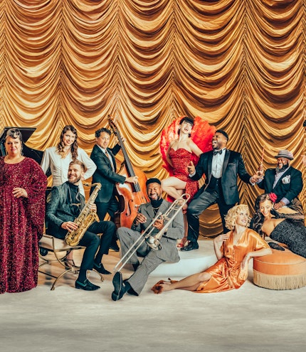 Scott Bradlee's Postmodern Jukebox Magic & Moonlight Tour