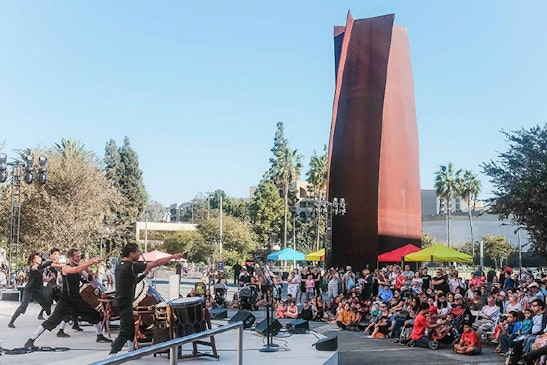Discover public art outdoors on the Segerstrom Center campus 