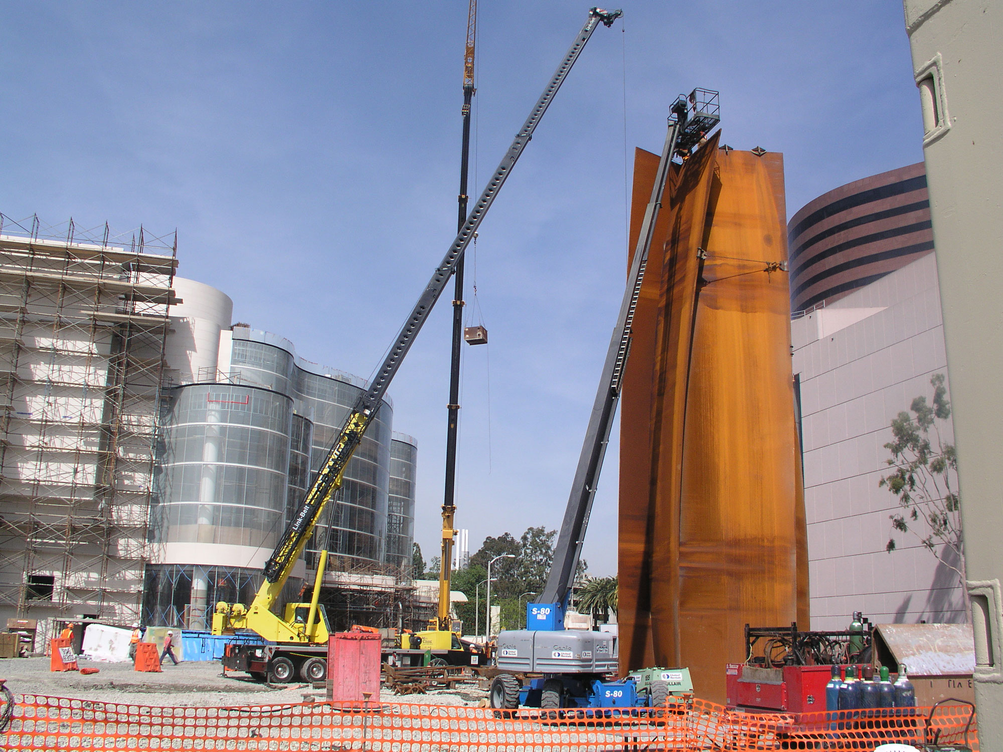 Serra Connector Sculpture