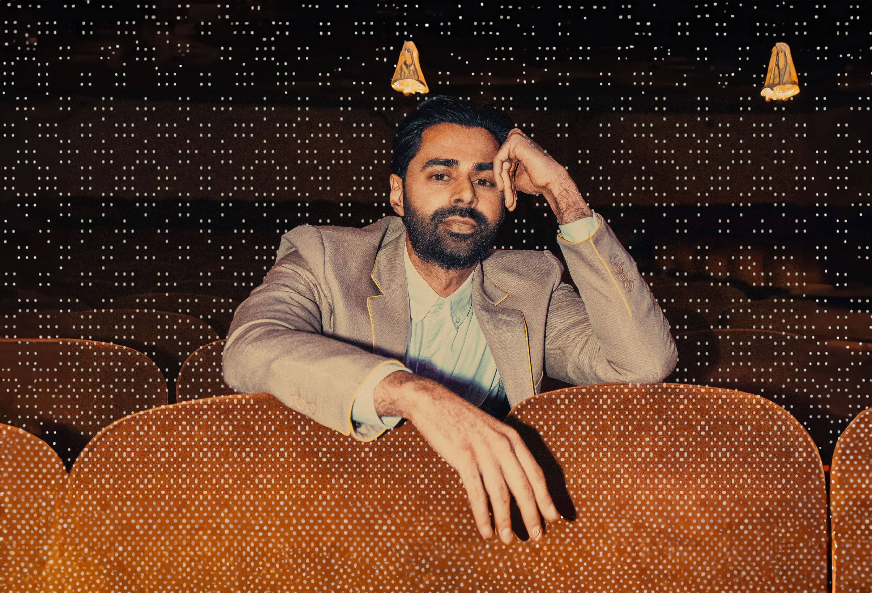 m*i様 Your Father's Moustache Vol.2 Hasan Minhaj: Off With His Head | Segerstrom Center for the Arts