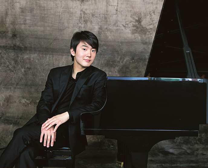 Seong-jin Cho, piano