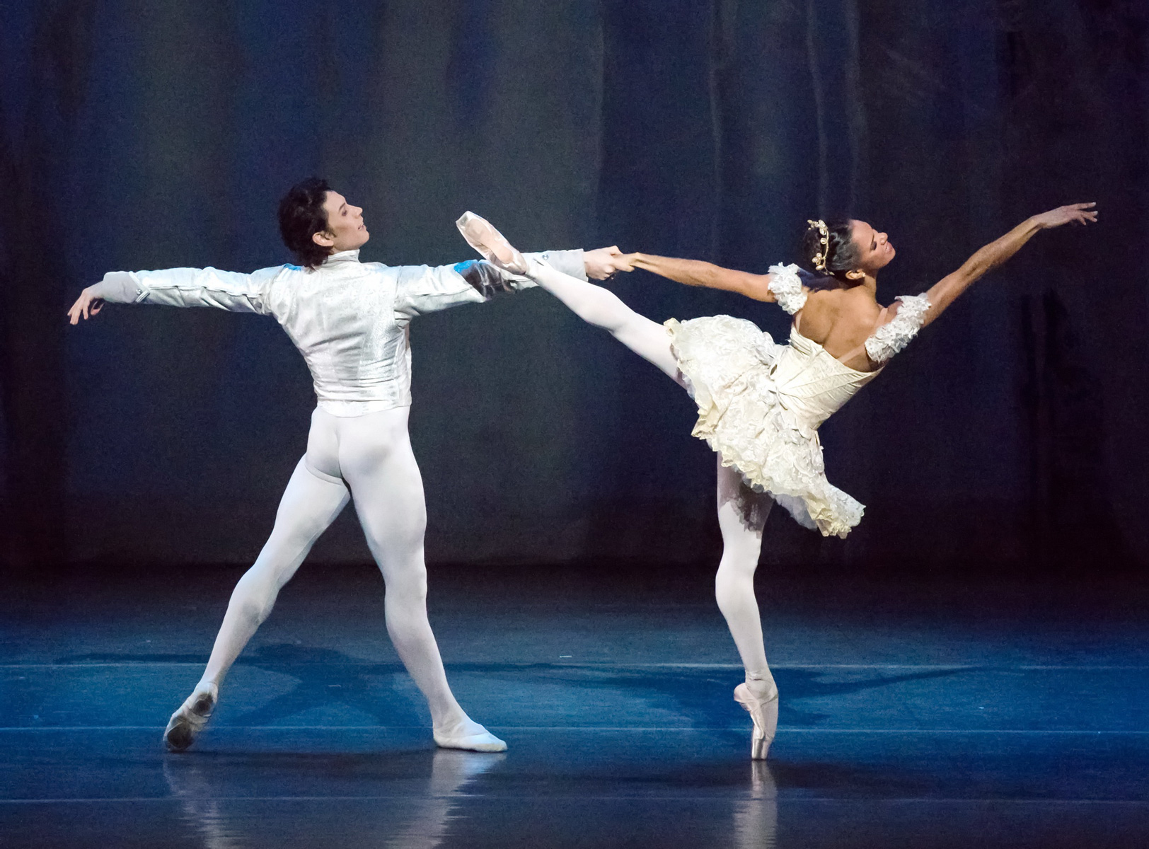 Nutcracker-2016-Herman-Cornejo-as-Nutcracker-Prince-Misty-Copeland-as-Clara-the-Princess-by-Doug-Gifford-38